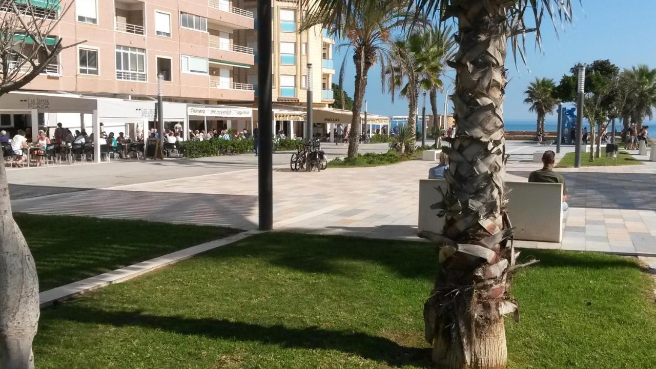 Lovely Apartment Near The Beach In Sunny La Mata Torrevieja Buitenkant foto