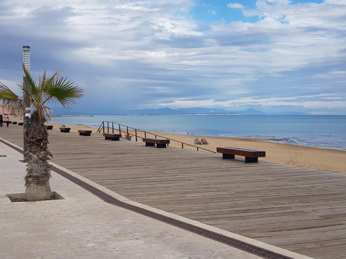 Lovely Apartment Near The Beach In Sunny La Mata Torrevieja Buitenkant foto