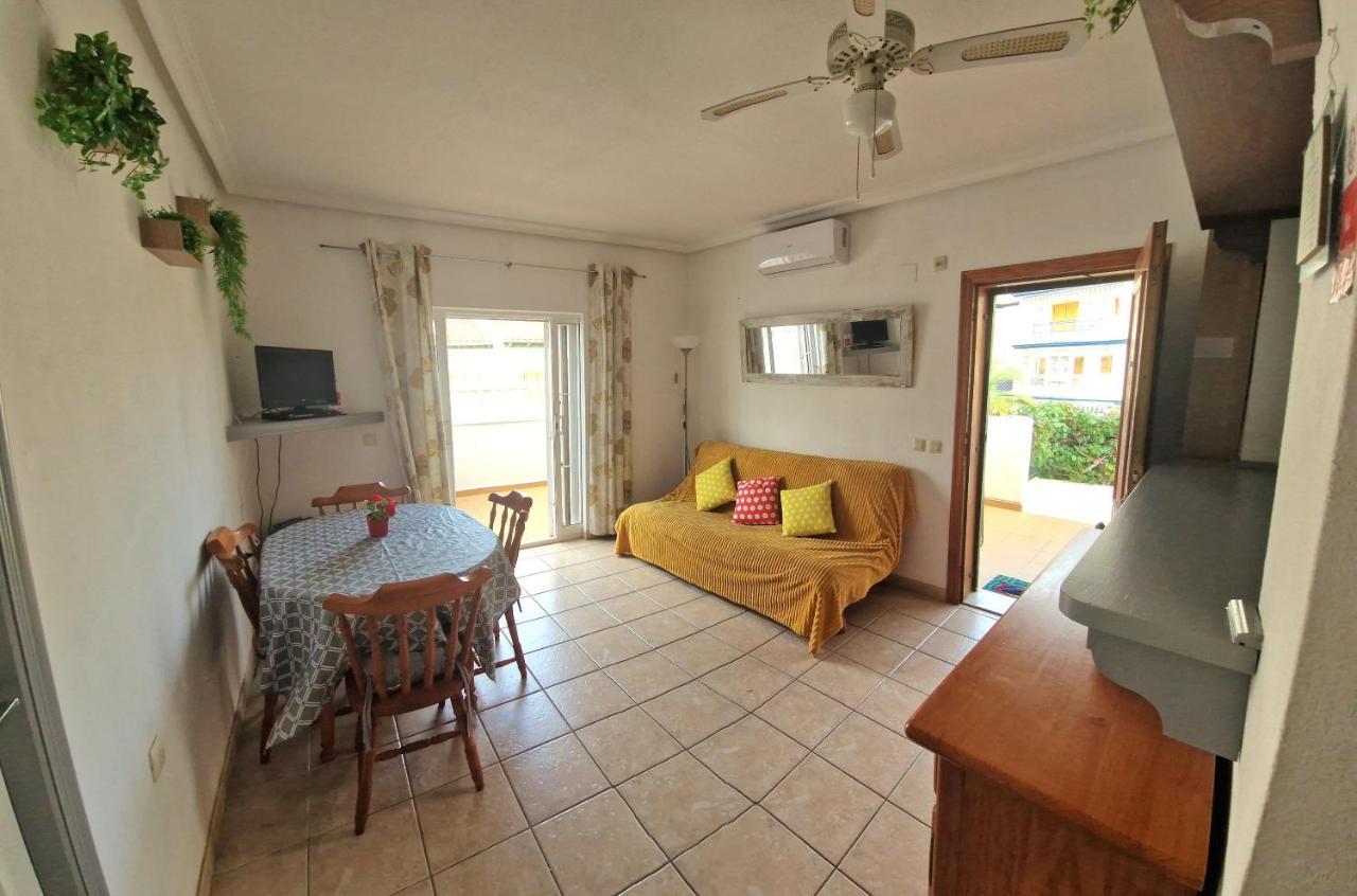 Lovely Apartment Near The Beach In Sunny La Mata Torrevieja Buitenkant foto