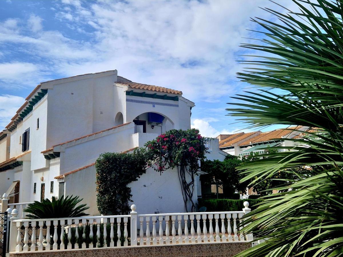 Lovely Apartment Near The Beach In Sunny La Mata Torrevieja Buitenkant foto