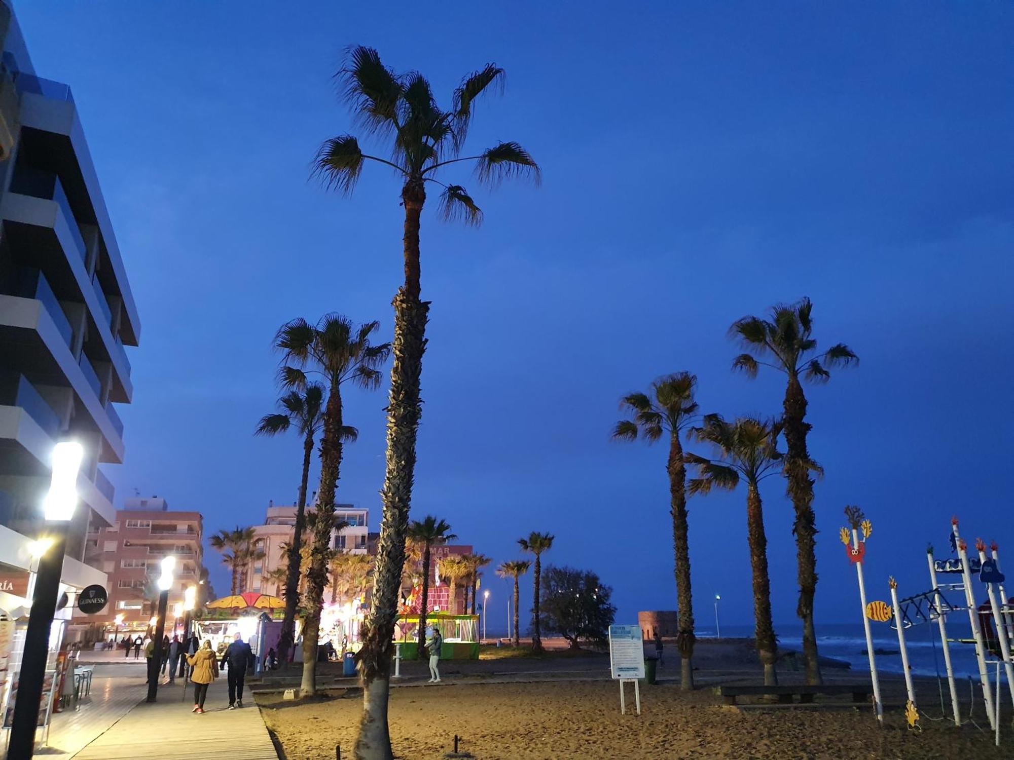 Lovely Apartment Near The Beach In Sunny La Mata Torrevieja Buitenkant foto